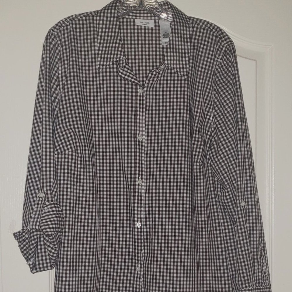 Liz & Co Women's 2X Button up Blouse Brown and White Checkered